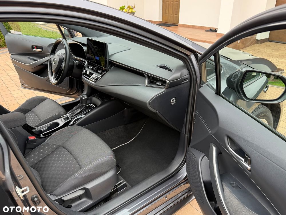 Toyota Corolla 1.8 Hybrid Comfort - 26