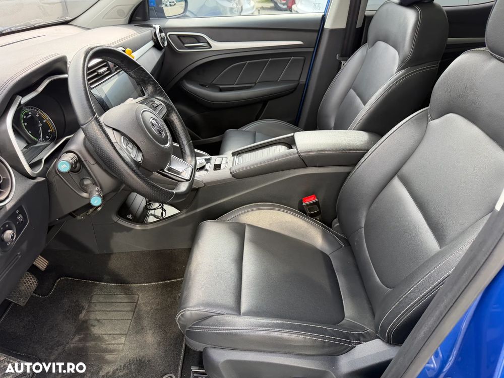 MG ZS EV Standard Luxury - 8