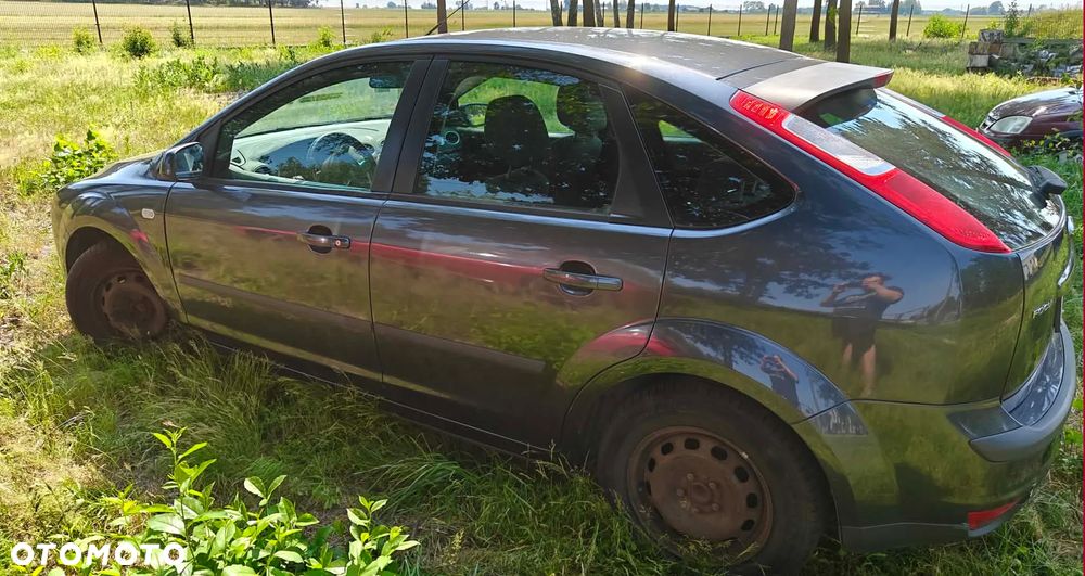Ford Focus 1.6 Trend - 4