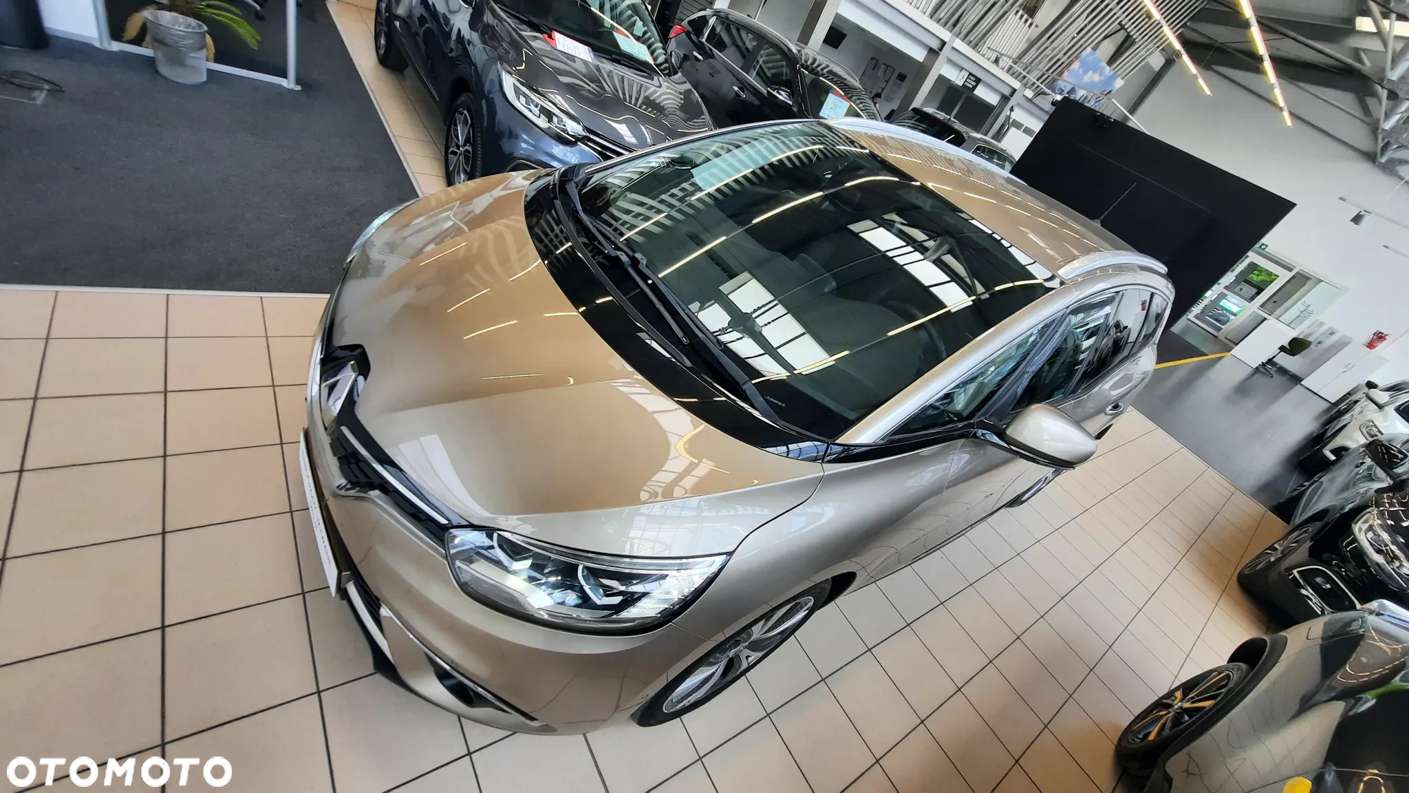 Renault Grand Scenic - 3