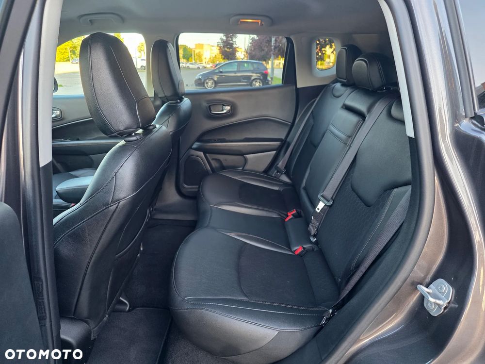 Jeep Compass - 19