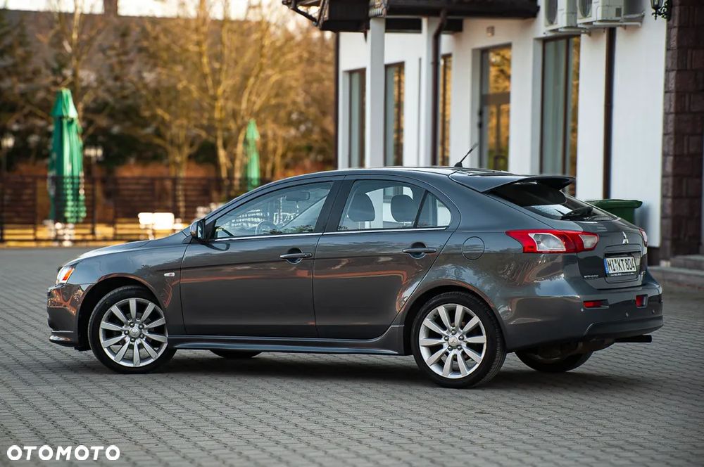 Mitsubishi Lancer 1.8 CVT Intense - 20