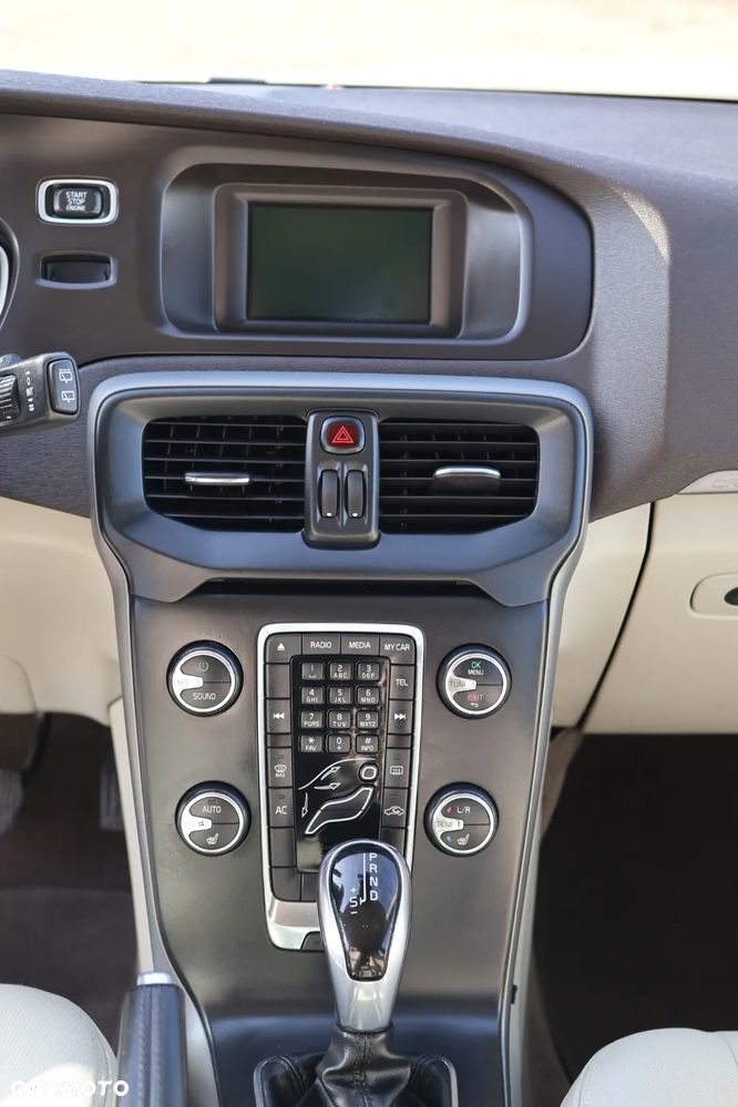 Volvo V40 Cross Country D3 Kinetic - 13