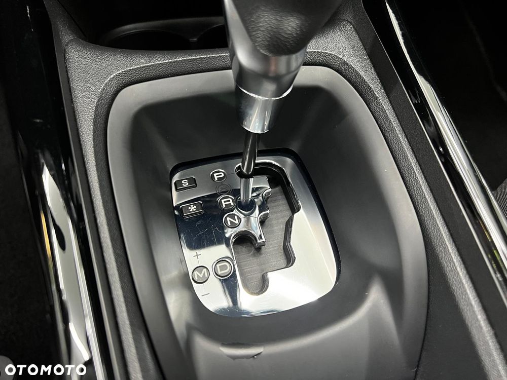 Peugeot 2008 PureTech 130 Stop&Start EAT6 Black Edition - 17
