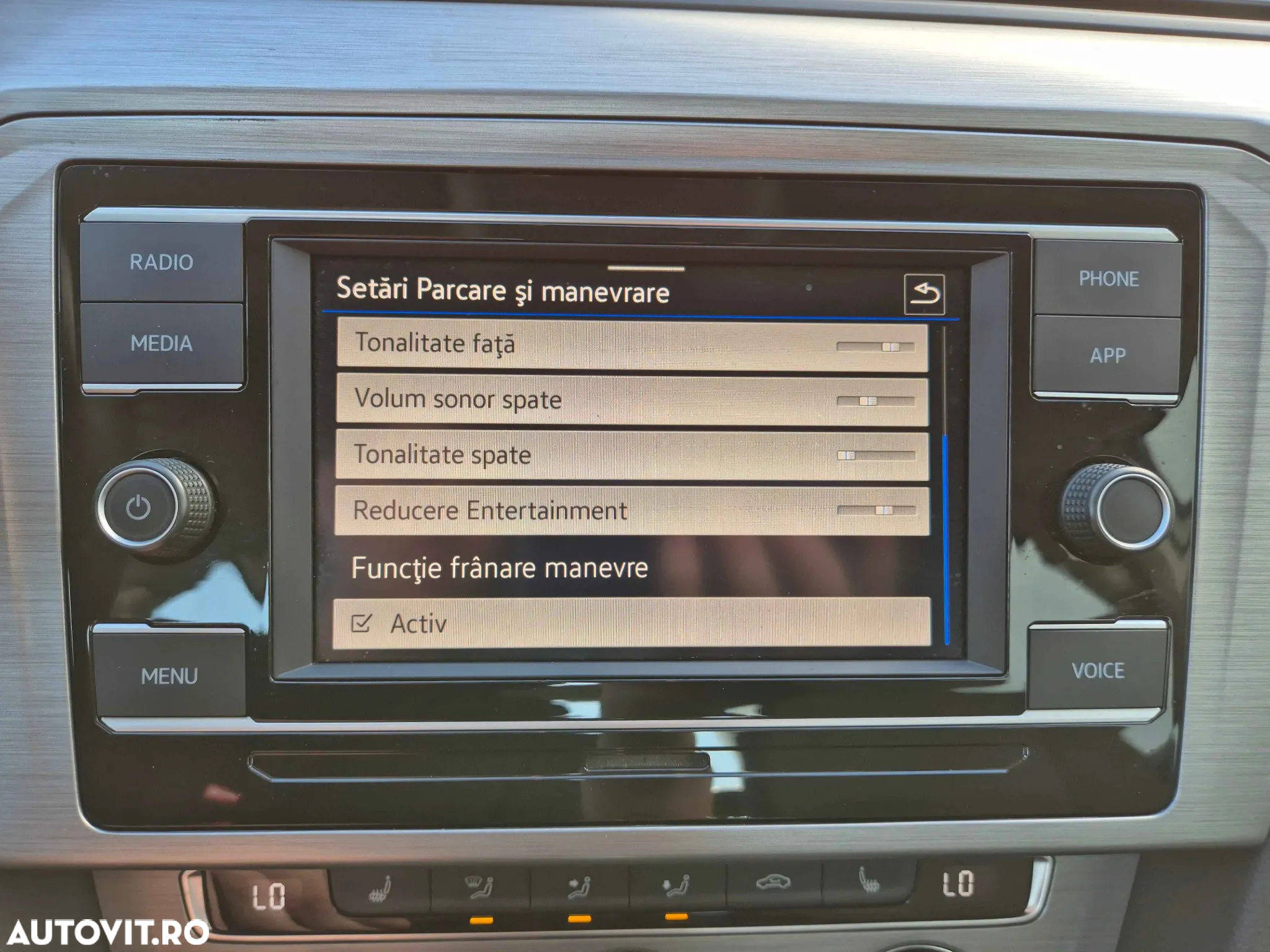 Volkswagen Passat - 29