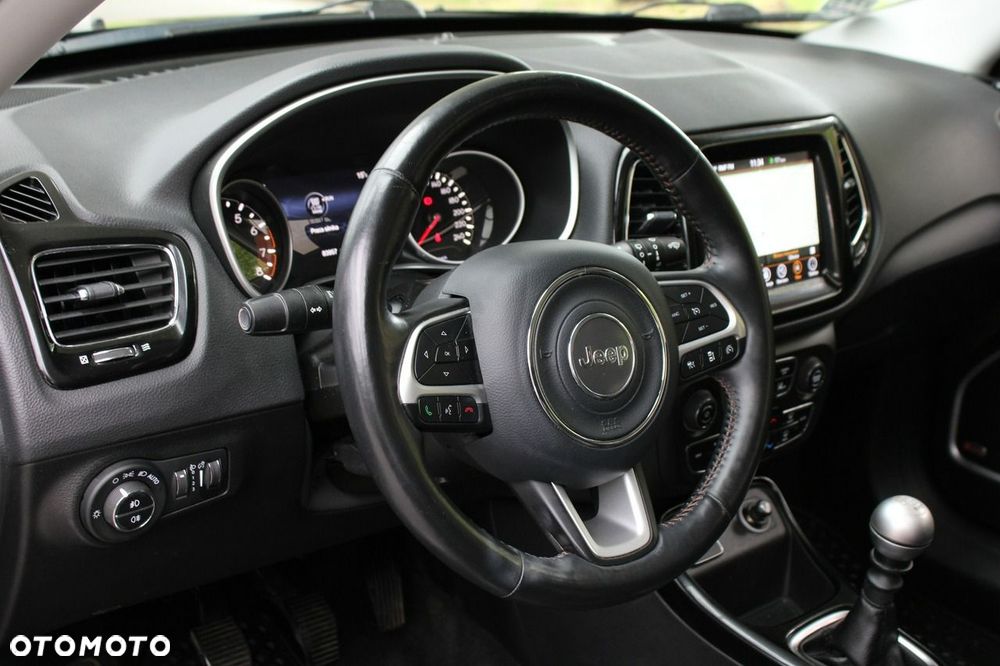 Jeep Compass 1.4 MultiAir Limited - 26