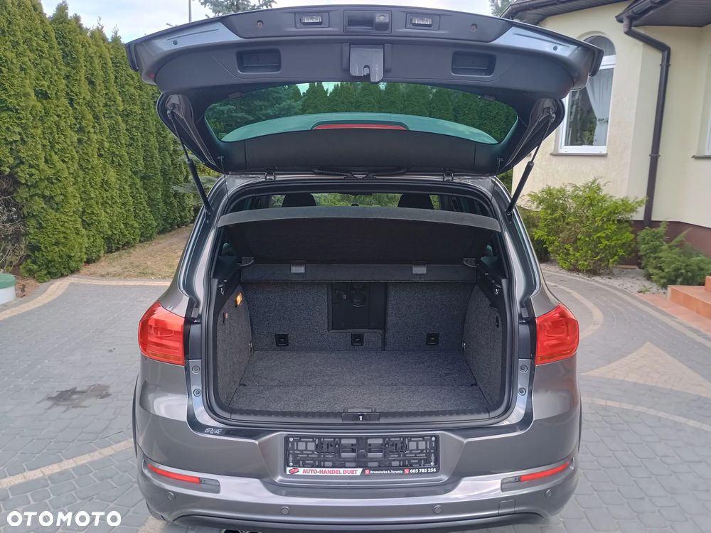 Volkswagen Tiguan 2.0 TDI 4Mot Perfectline R-Style DSG - 27