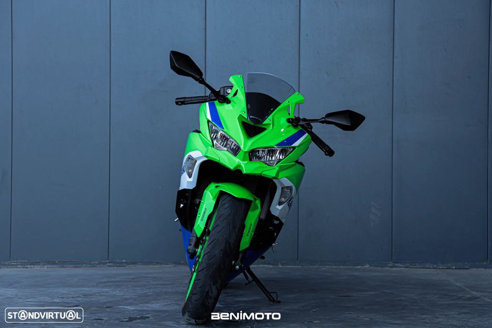 Kawasaki ZX 4RR 40th Anniversary - 2