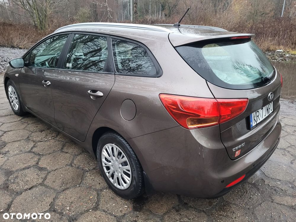 Kia Ceed 1.6 GDI L - 8