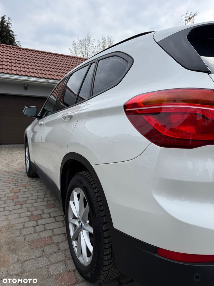 BMW X1 sDrive18d - 11