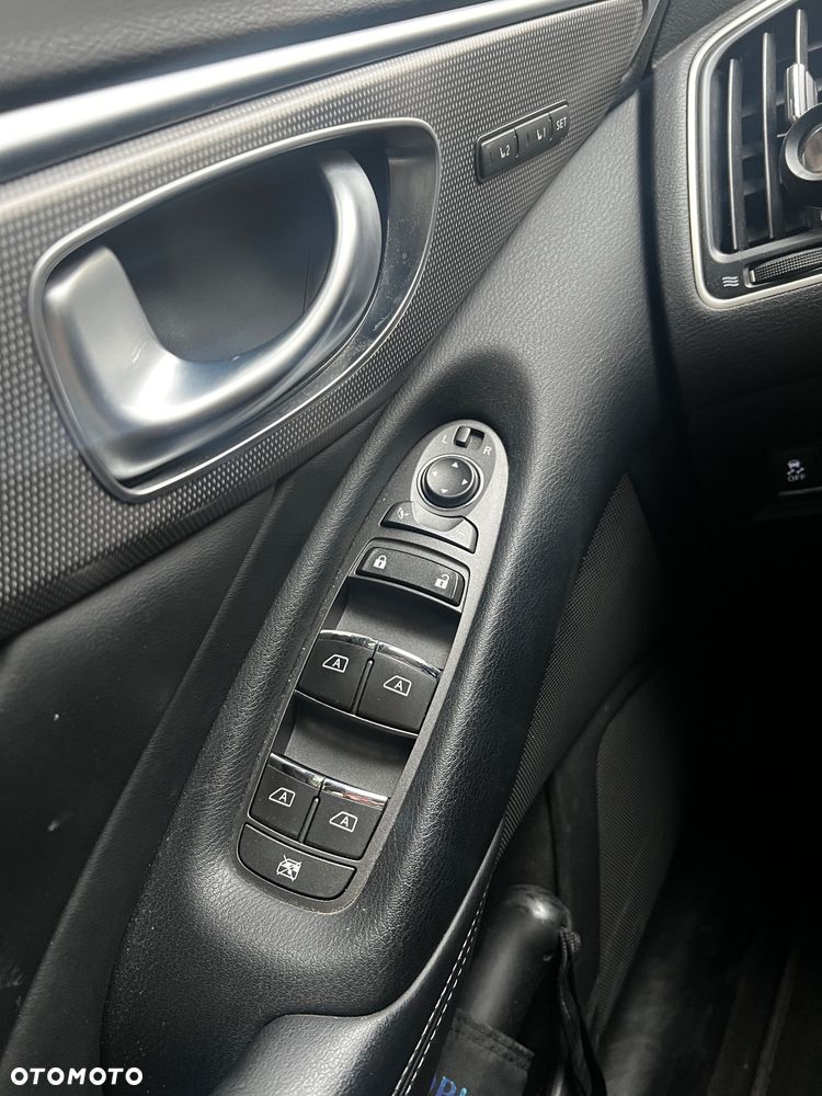 Infiniti Q50 Q50S Hybrid Sport AWD - 13
