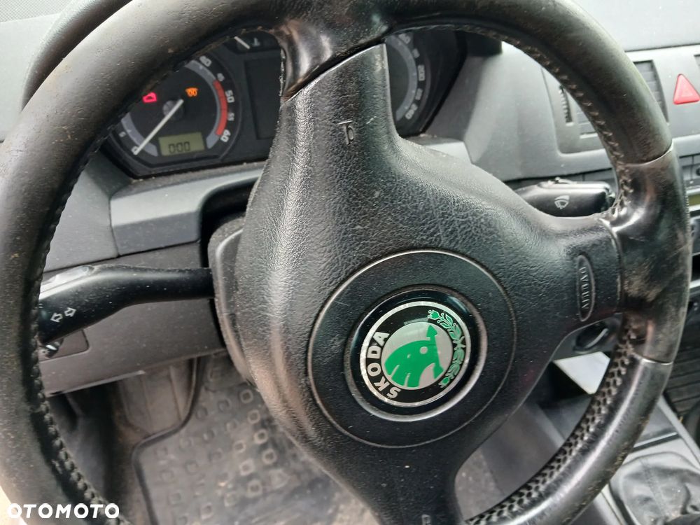 SKODA FABIA I 1 LF7T LIFT KOMBI  fotel fotele kanapa deska kokpit podsufitka boczek boczki klamka - 4