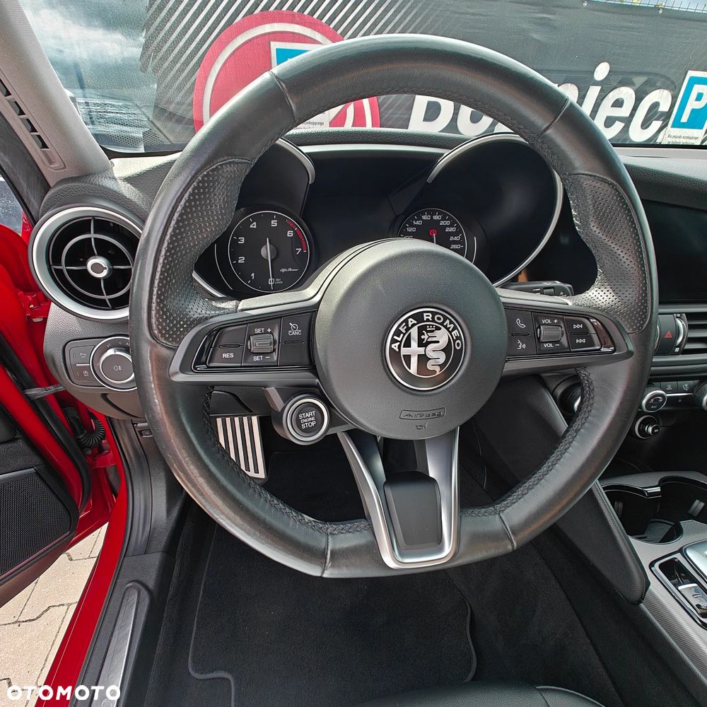 Alfa Romeo Giulia 2.0 Turbo Super - 15