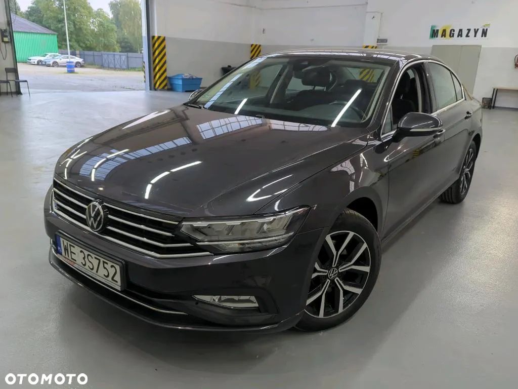 Volkswagen Passat 2.0 TSI Business DSG - 1