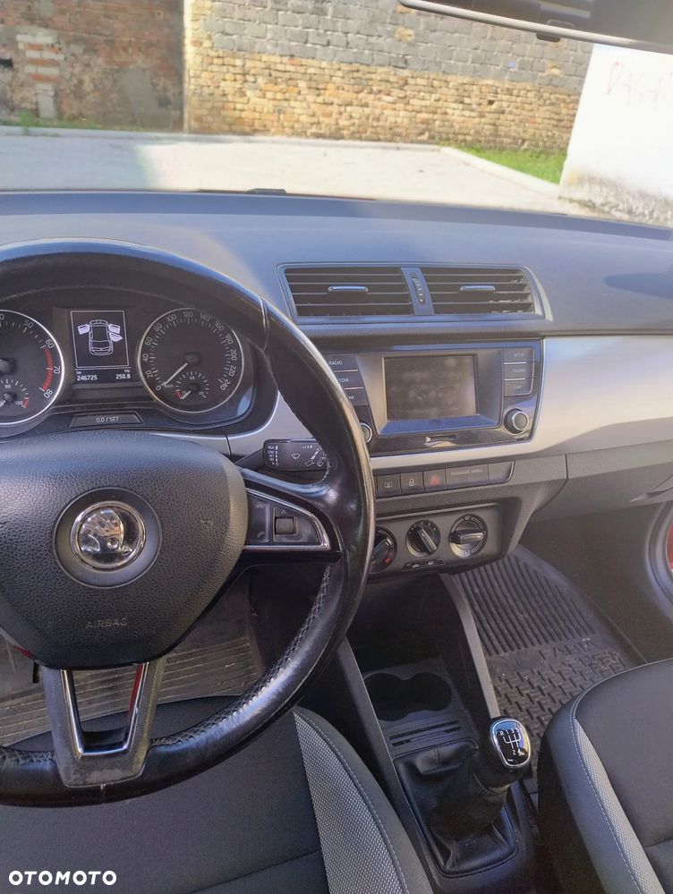 Skoda Fabia 1.2 TSI Active - 9