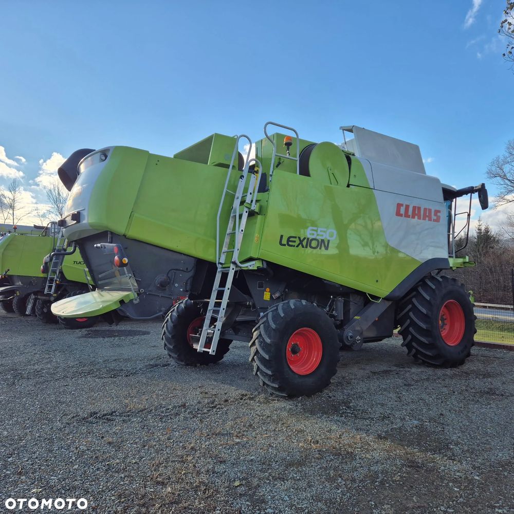 Claas Lexion 650 z hederem - 4