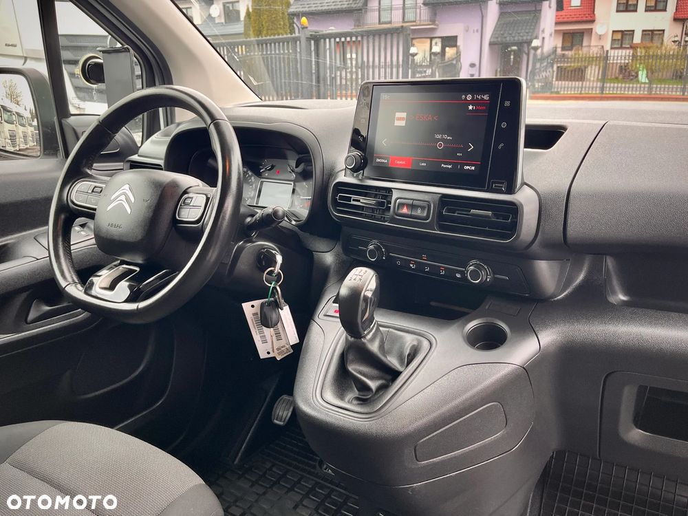 Citroën BERLINGO LONG / 3 OSOBY / BOGATE WYPOSAŻENIE / SALON POLSKA / BEZWYPADKOWY / DOSTĘPNE 15 SZTUK - 15