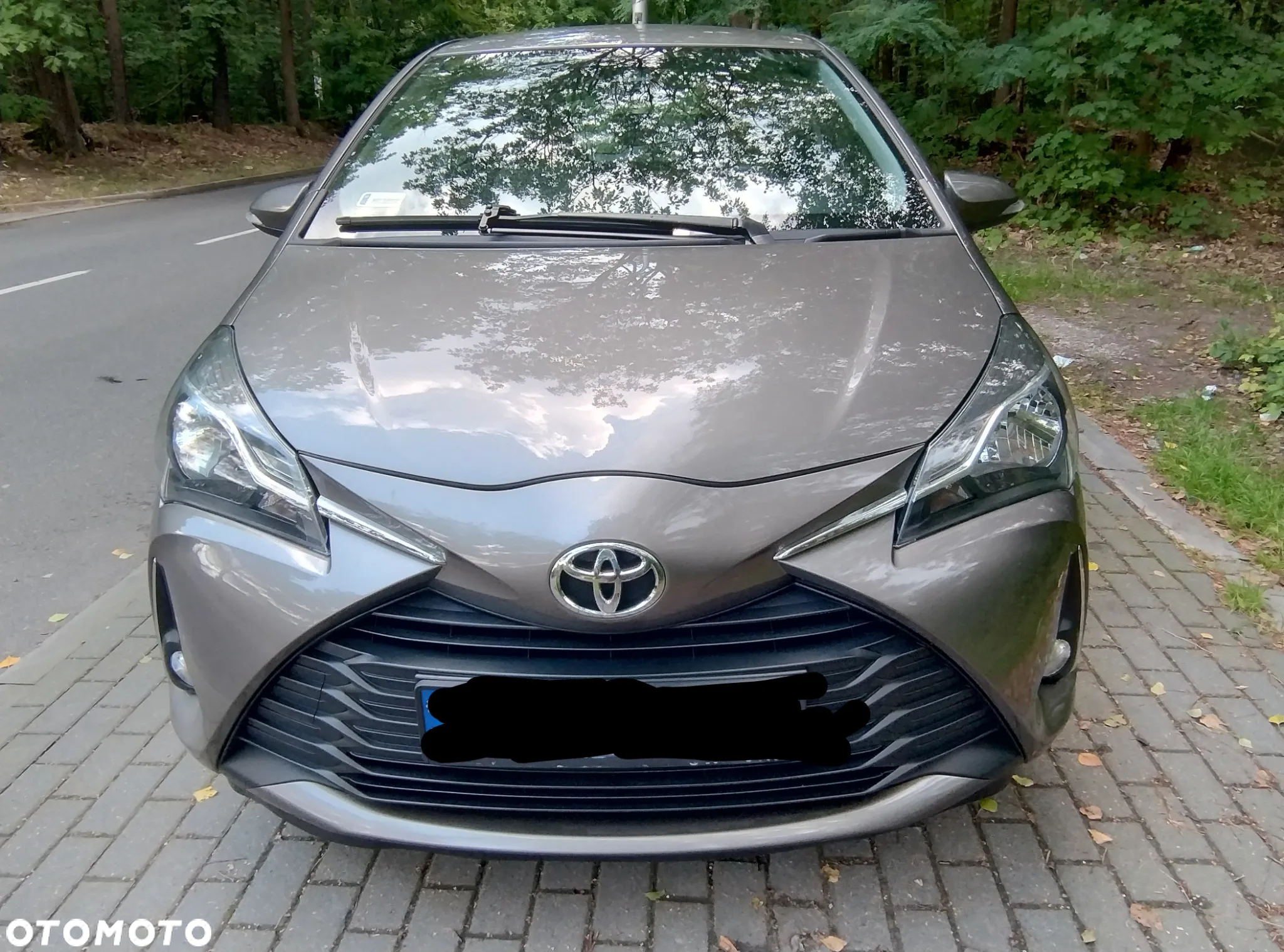 Toyota Yaris 1.5 Premium - 5