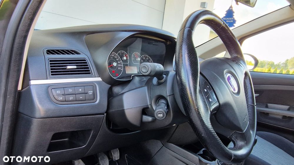 Fiat Grande Punto - 7