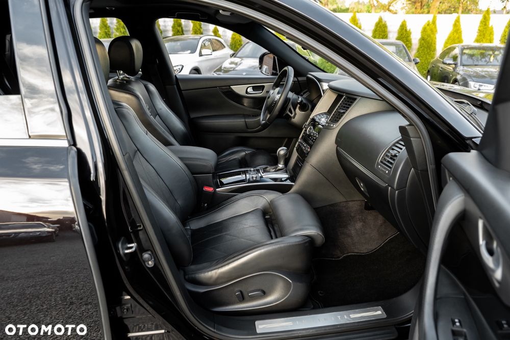Infiniti FX FX30d S - 25