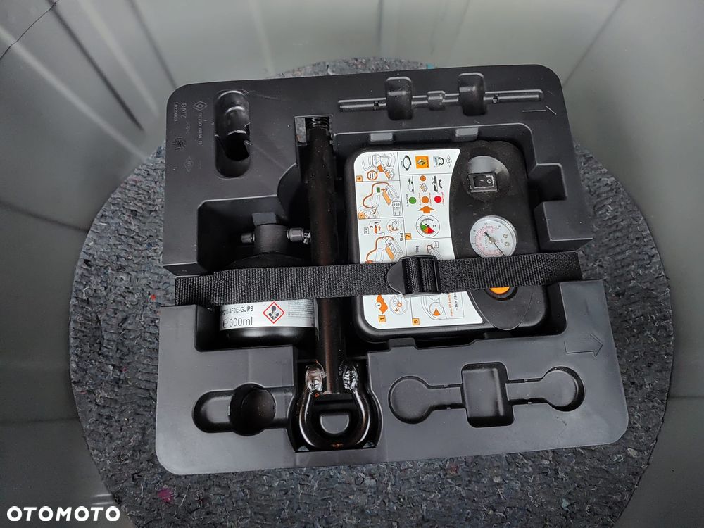 Renault Captur 1.3 Energy TCe FAP Intens - 23