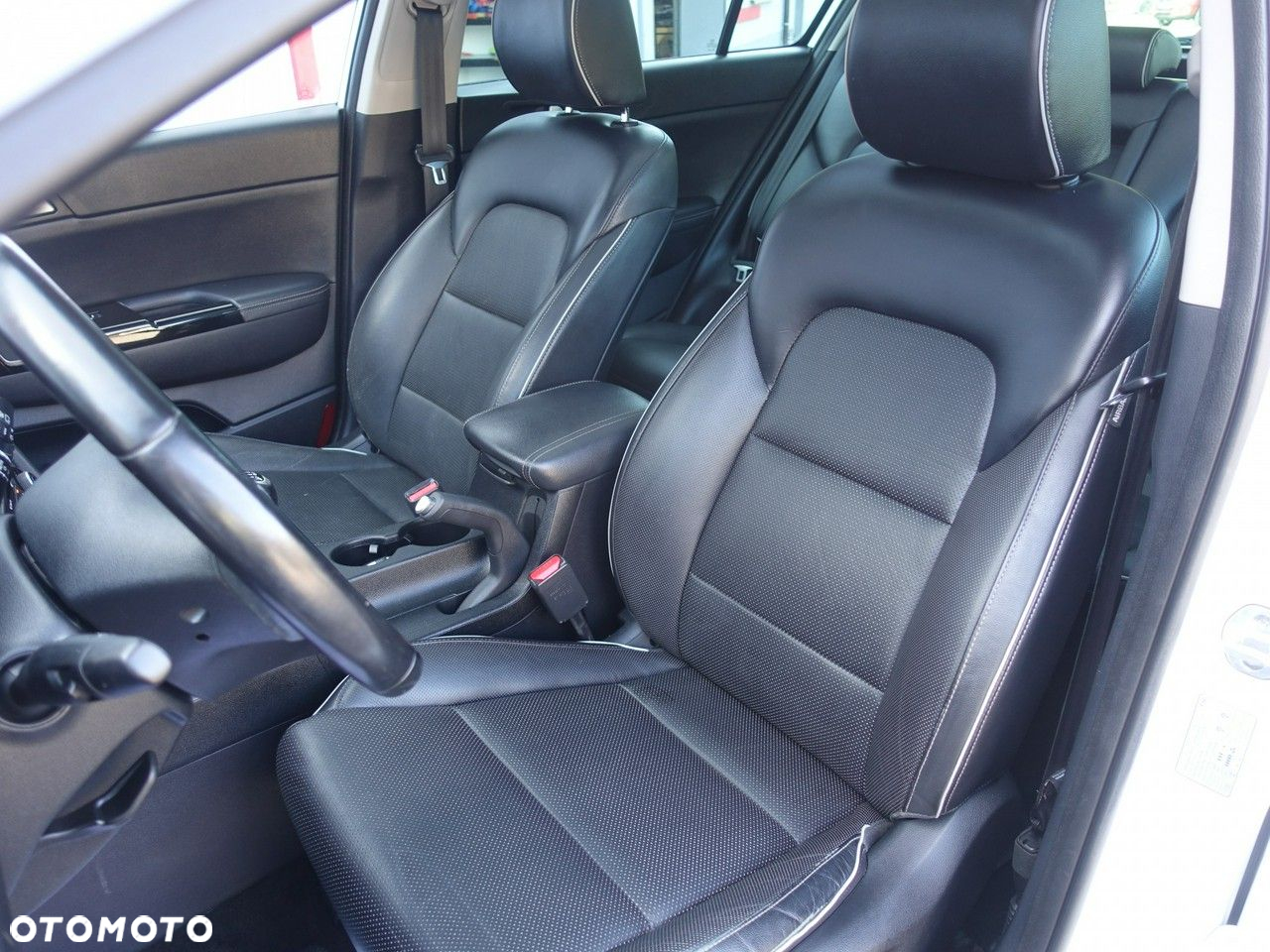 Kia Sportage - 10