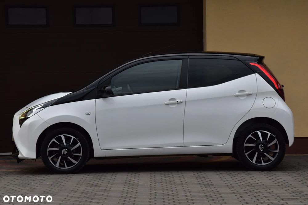 Toyota Aygo x-play club - 15