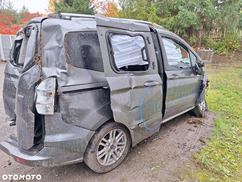 Ford Tourneo Courier - 5