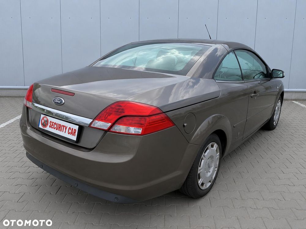 Ford Focus 2.0 16V Ghia - 7