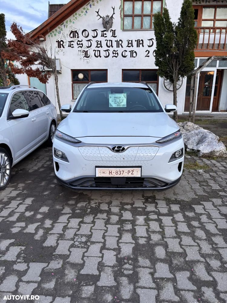 Hyundai KONA Premium