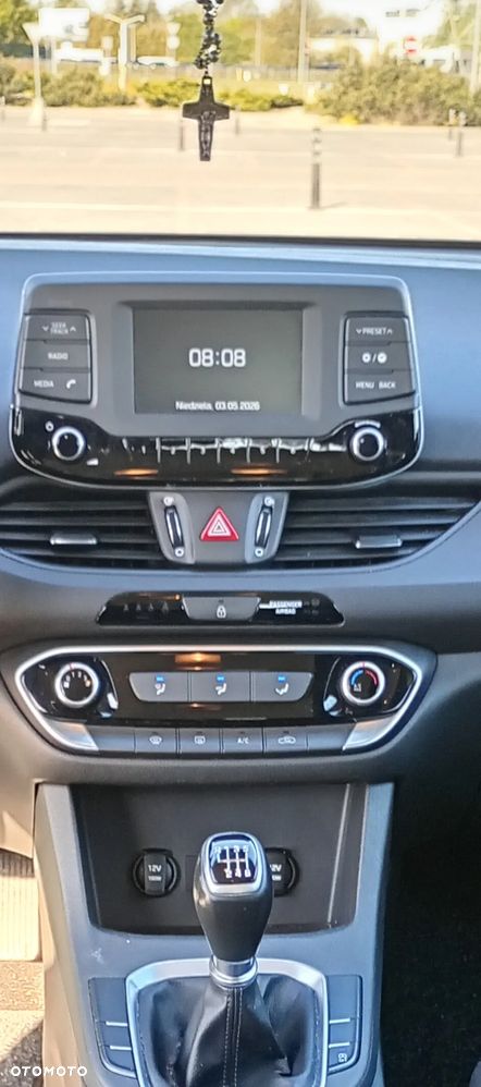 Hyundai i30 1.4 Classic + - 10