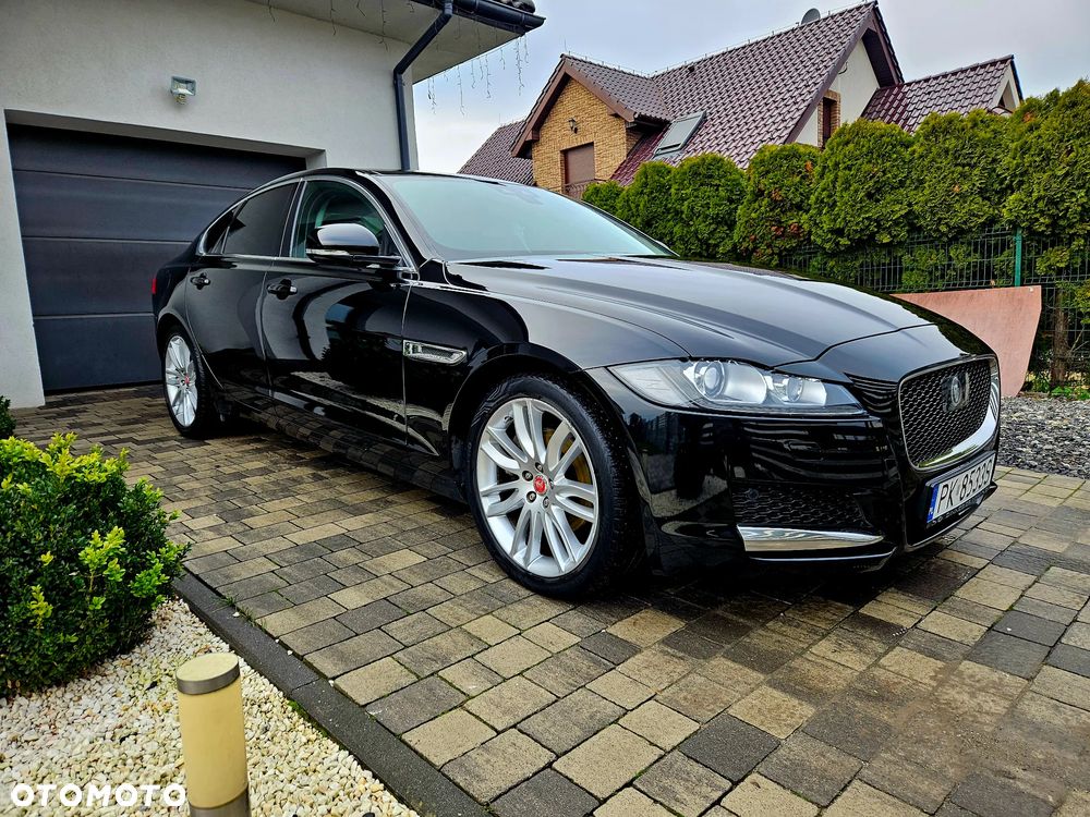 Jaguar XF 20d AWD Prestige - 12
