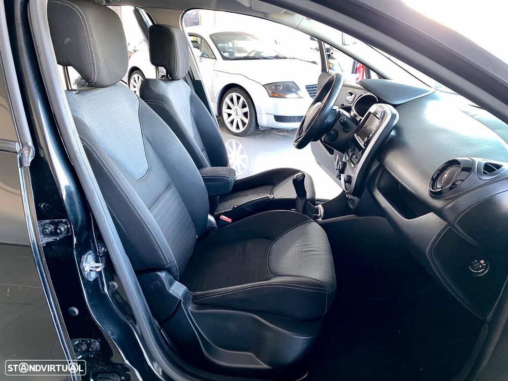 Renault Clio Sport Tourer 1.5 dCi Luxe - 15