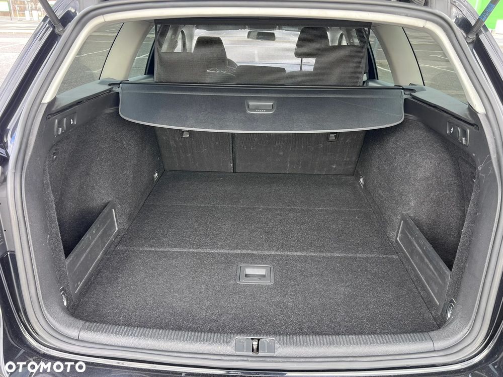 Volkswagen Passat 2.0 BlueTDI SCR Business Edition - 12