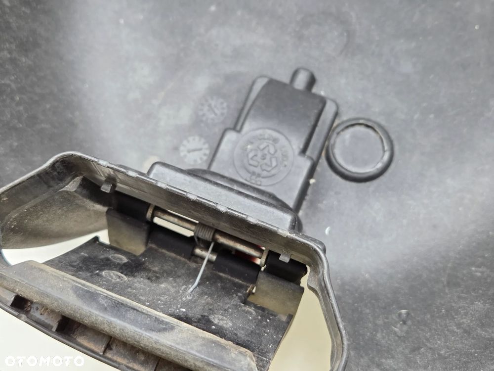 KUFER CENTRALNY  PEUGEOT VIVACITY SKUTER YAMAHA SUZUKI CPI - 13