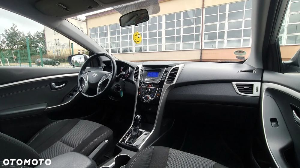 Hyundai i30 1.6 Comfort - 32