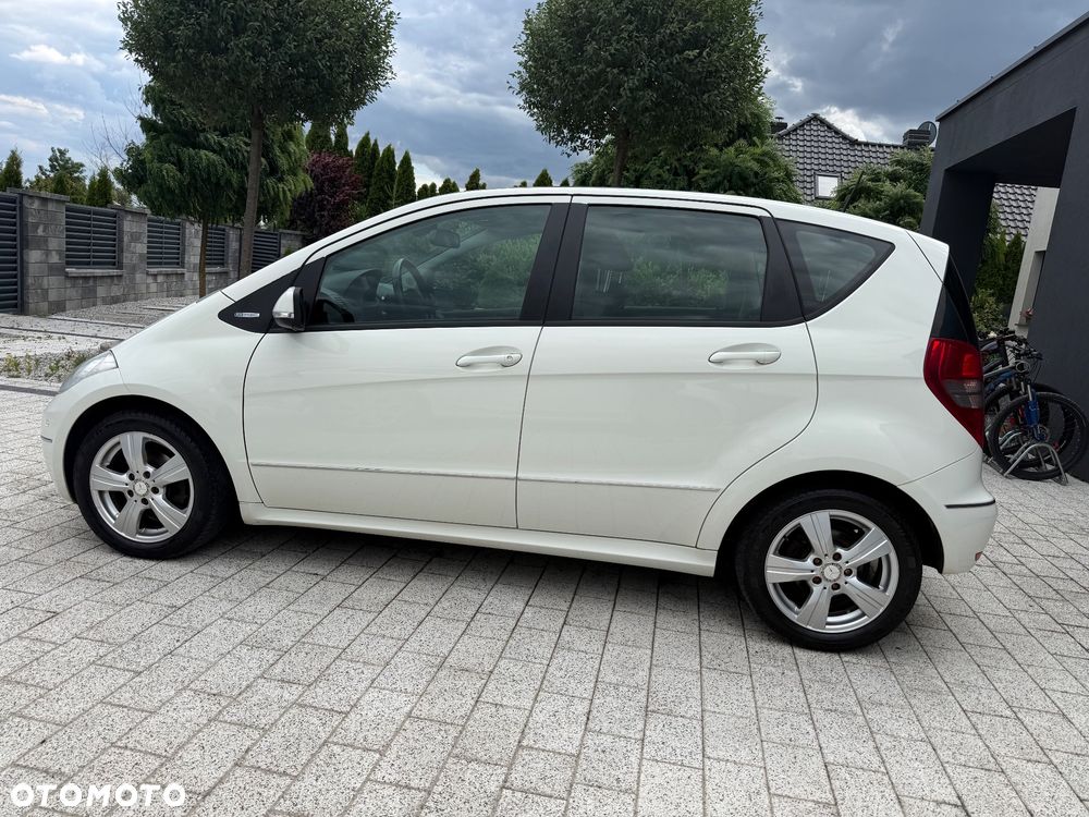 Mercedes-Benz Klasa A 180 BlueEFFICIENCY Avantgarde - 12