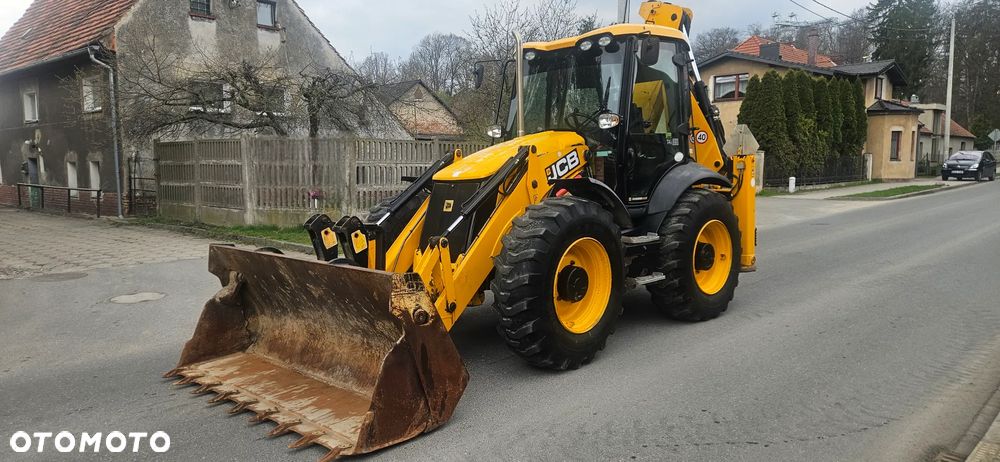 JCB 4CX - 1
