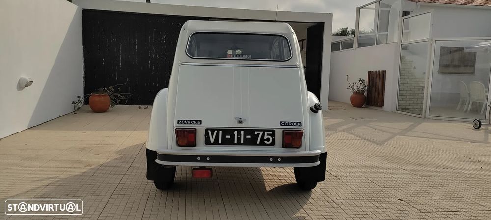 Citroën 2CV - 6