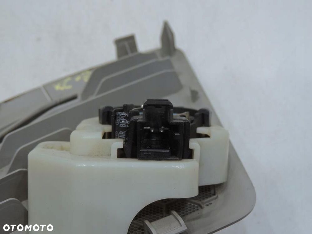 GŁOŚNIK BAGAŻNIKA PRAWY VOLVO XC90 - 5