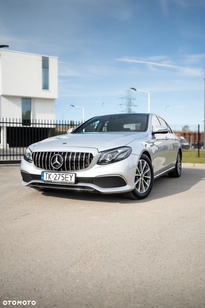 Mercedes-Benz E-Class 2019 photo 3