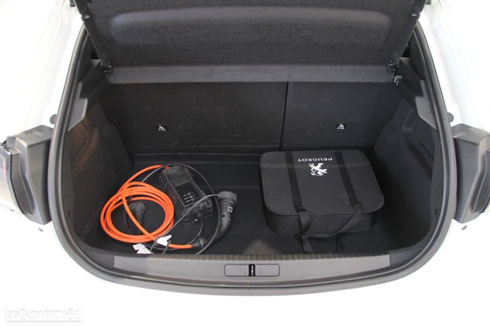 Peugeot e-208 50 kWh Allure - 31
