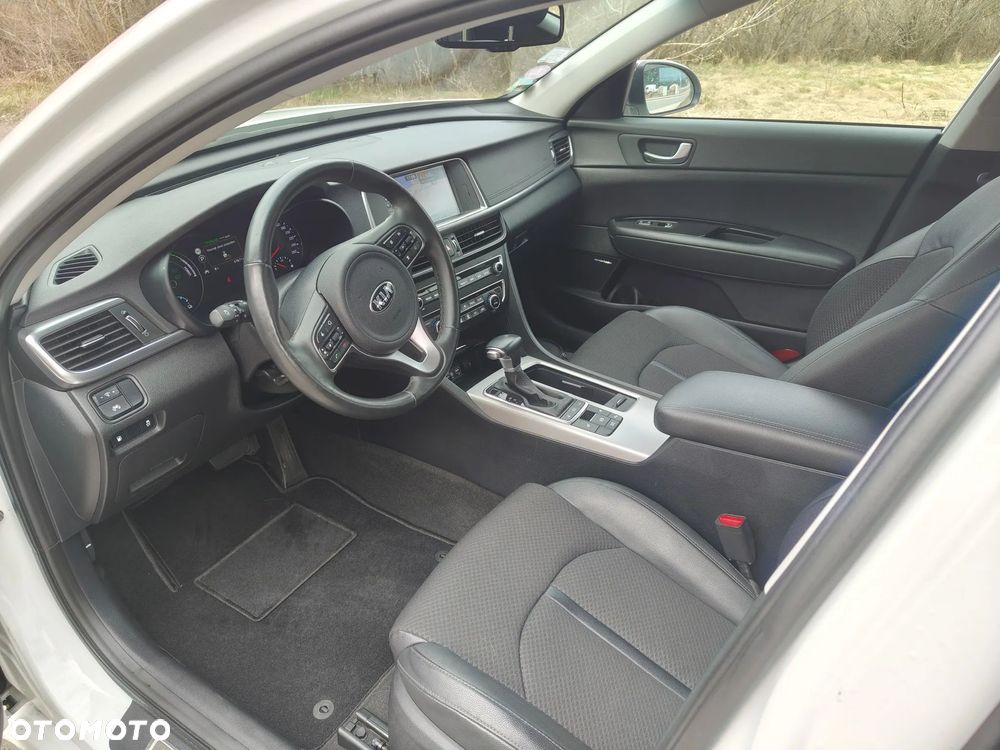 Kia Optima - 17