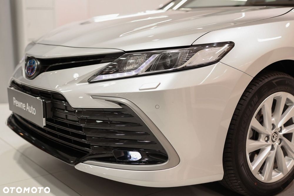 Toyota Camry - 26