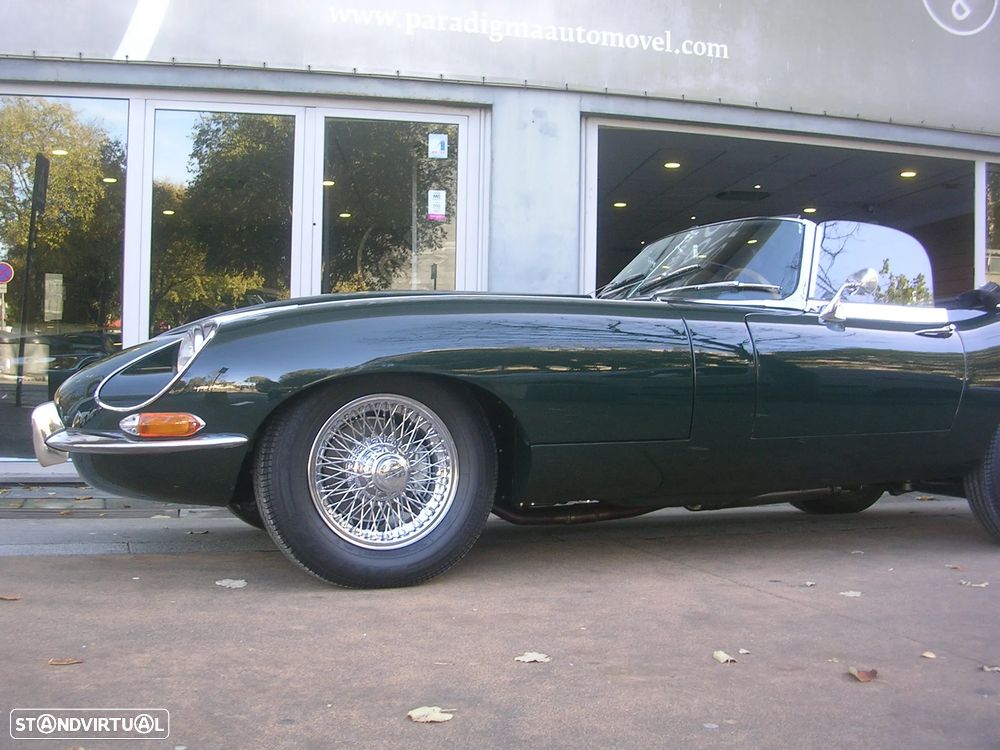 Jaguar E-Type - 9