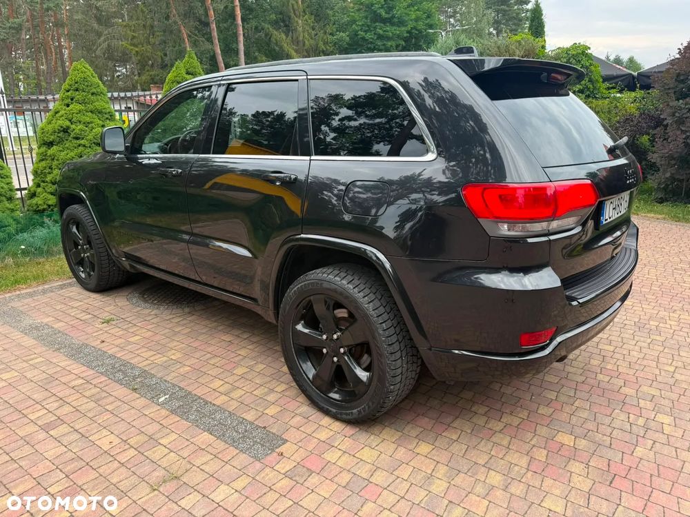 Jeep Grand Cherokee - 18