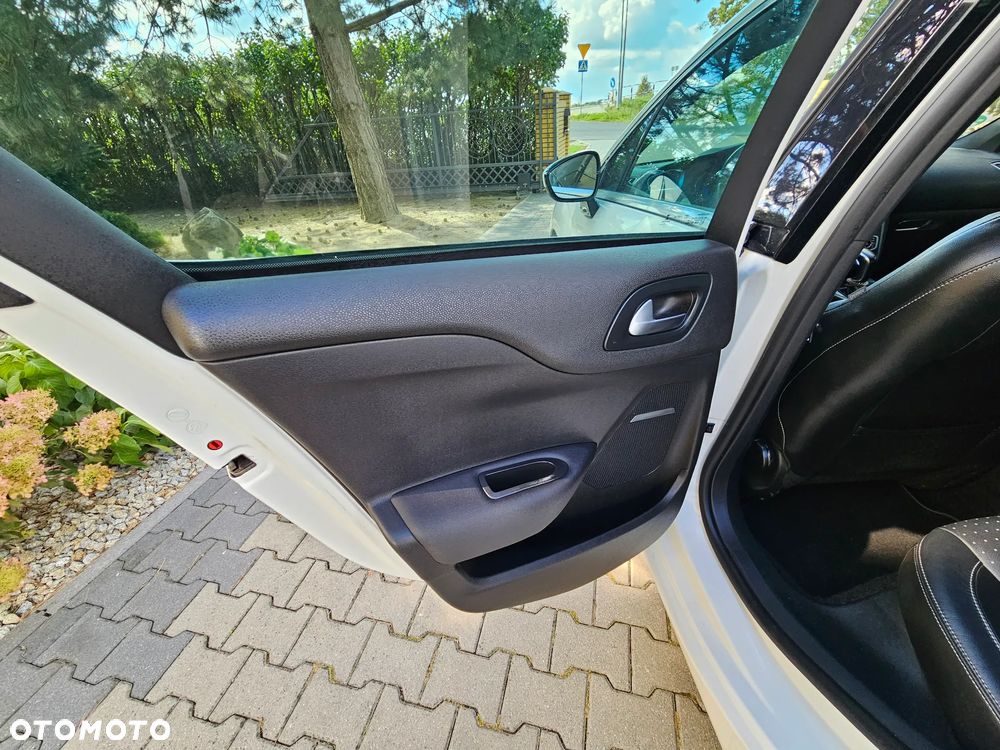 Citroën DS4 Cross 1.6 BlueHDi Be Chic S&S EAT6 - 33
