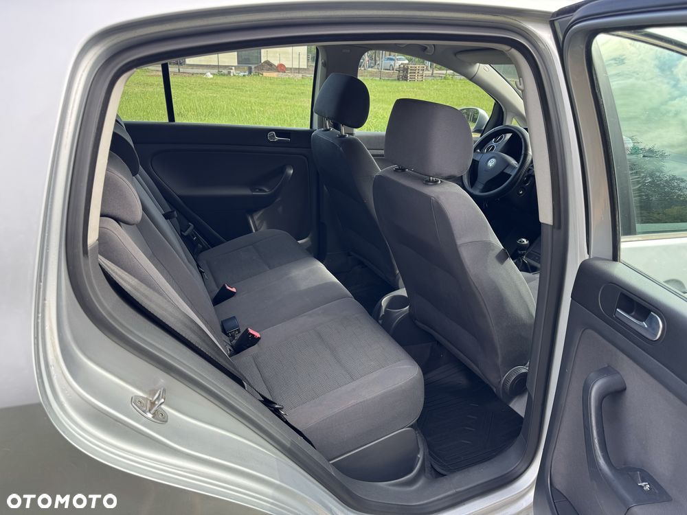 Volkswagen Golf Plus - 8