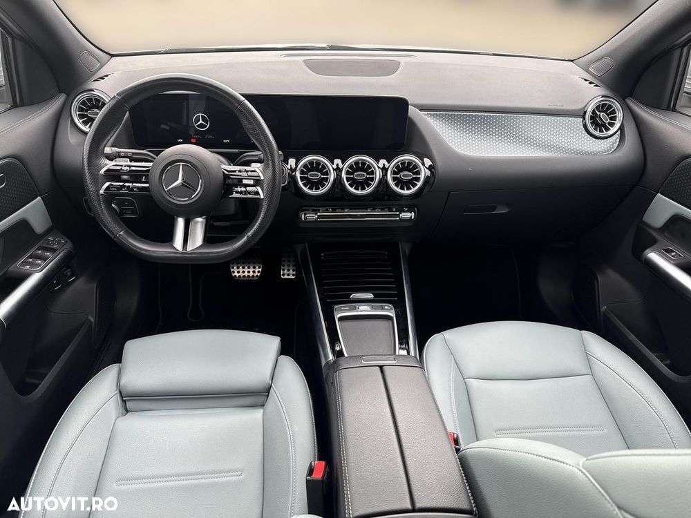 Mercedes-Benz GLA - 15