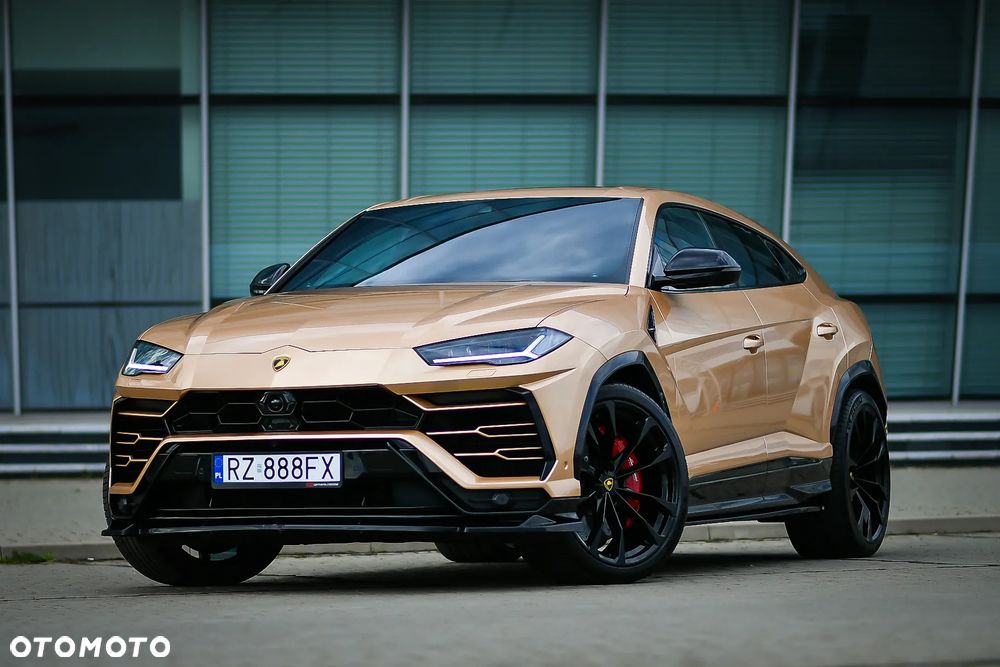 Lamborghini Urus Standard - 1